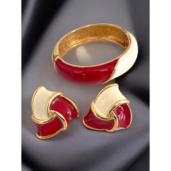 Vintage Bracelet Earring Set Red & Cream Enamel Gold Tone 9I - Picture 10 of 12